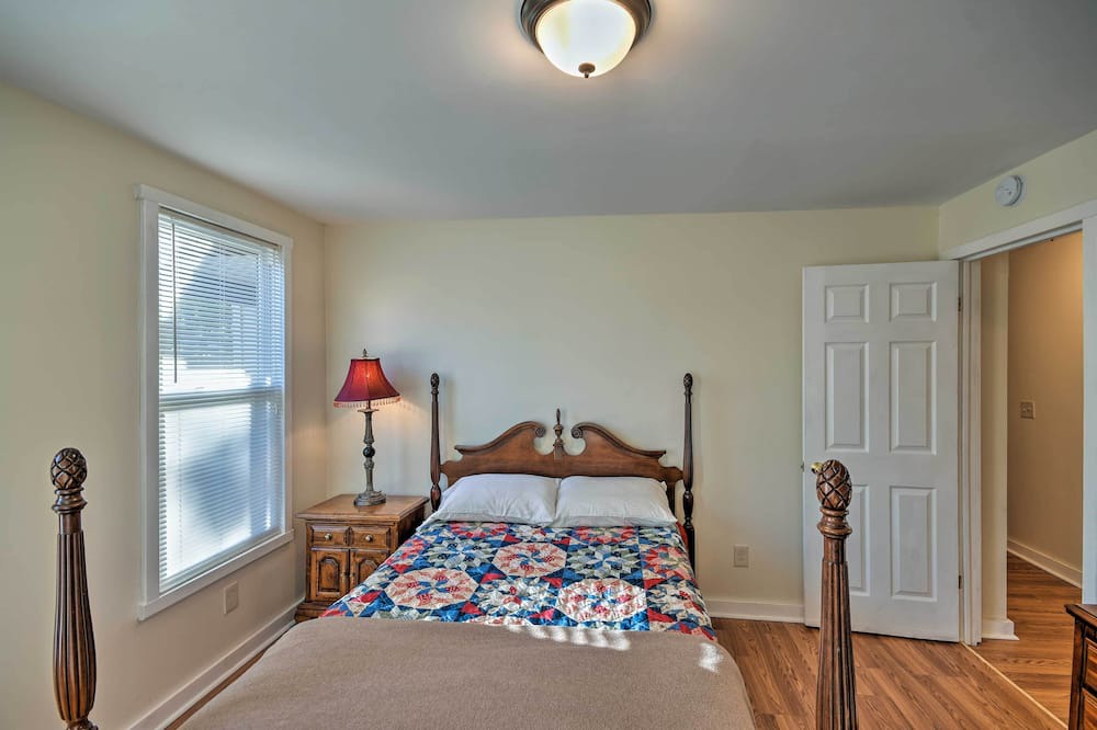 Photo of Bedroom in Dexter