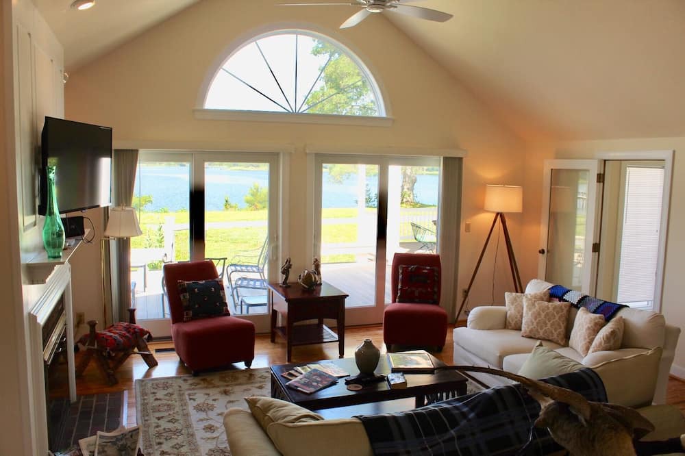 Photo of Livingroom in North