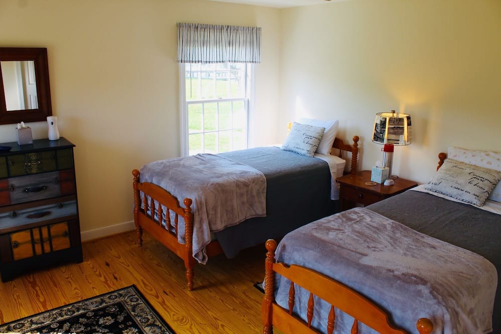 Photo of Bedroom in North