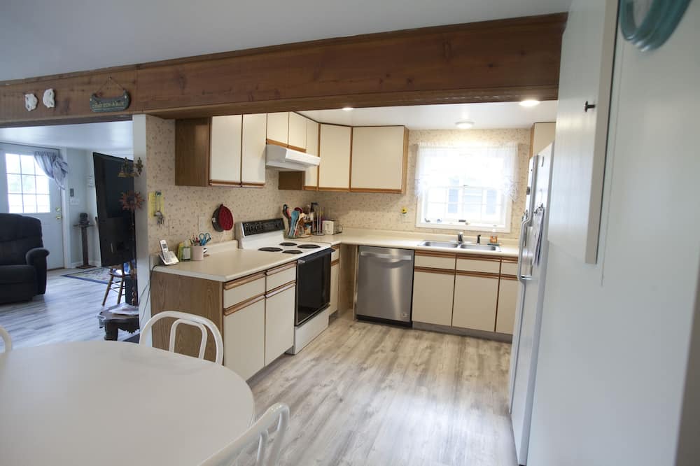 Photo of Kitchen in Town of Richmond