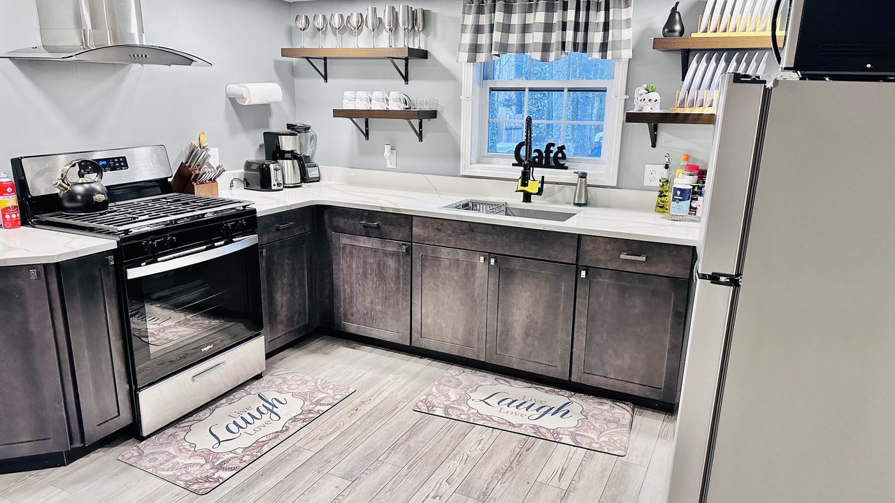 Photo of Kitchen in Center Conway