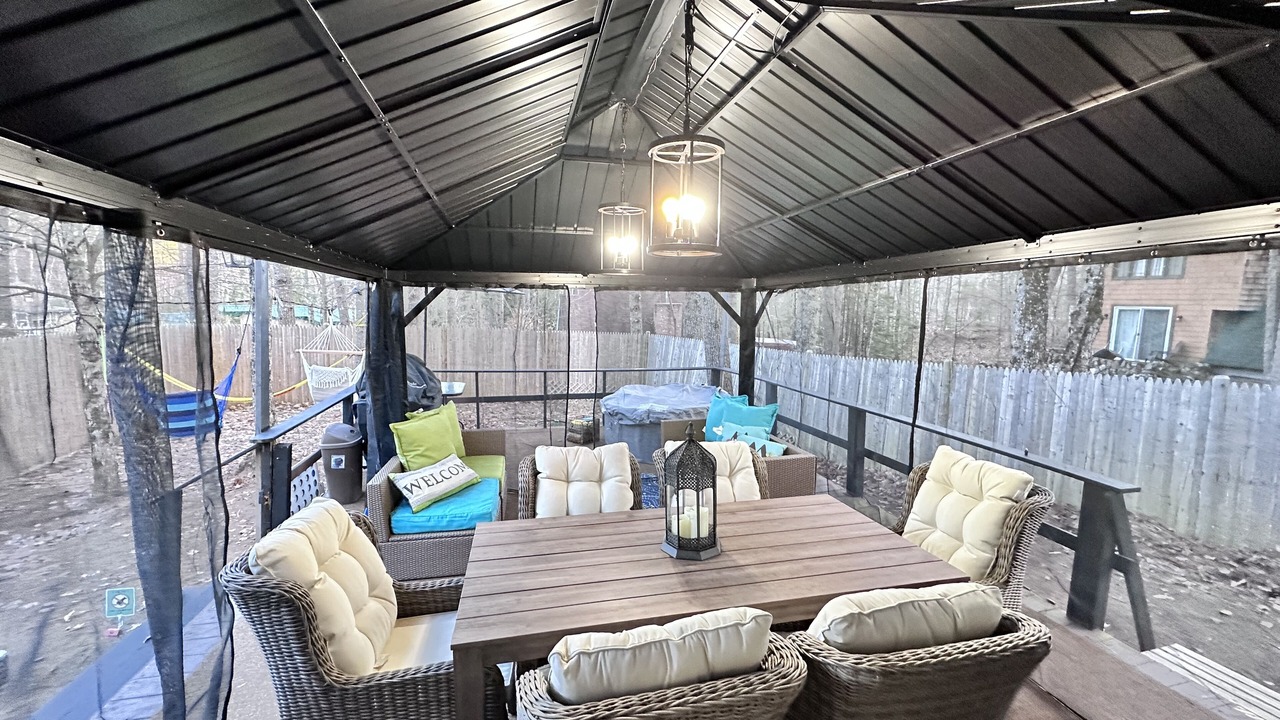 Photo of Outdoor in Center Conway