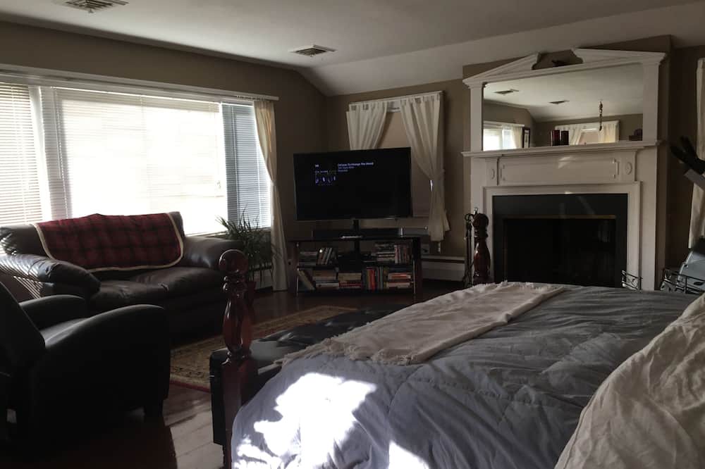 Photo of Bedroom in Cold Spring