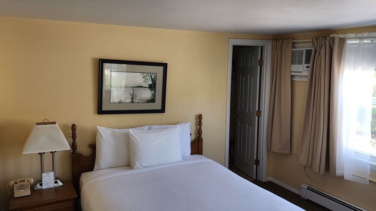 Photo of Bedroom in Dryden