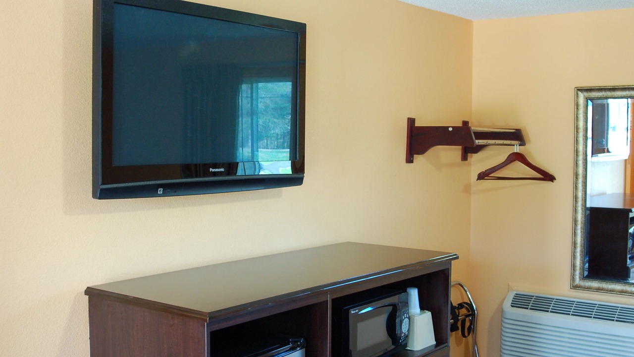 Photo of Bedroom in South Glens Falls
