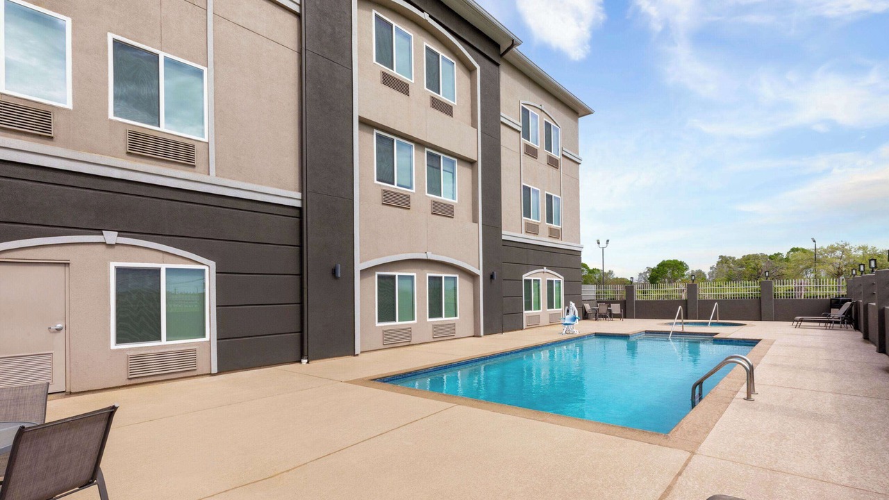 Photo of Outdoor in Angleton