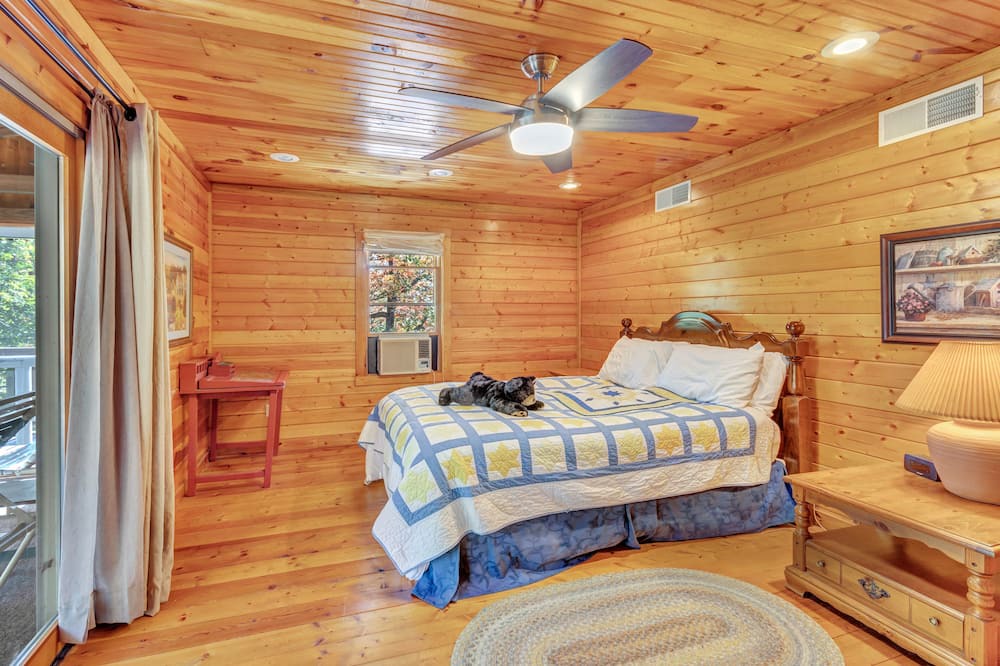 Photo of Others in Cabins