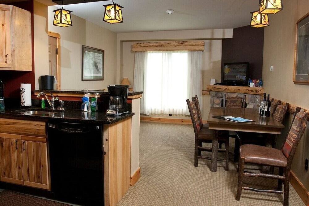 Photo of Livingroom in Blodgett Mills