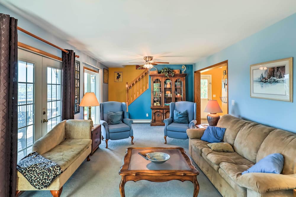 Photo of Livingroom in Burdett