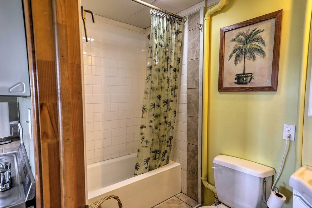 Photo of Bathroom in Burdett