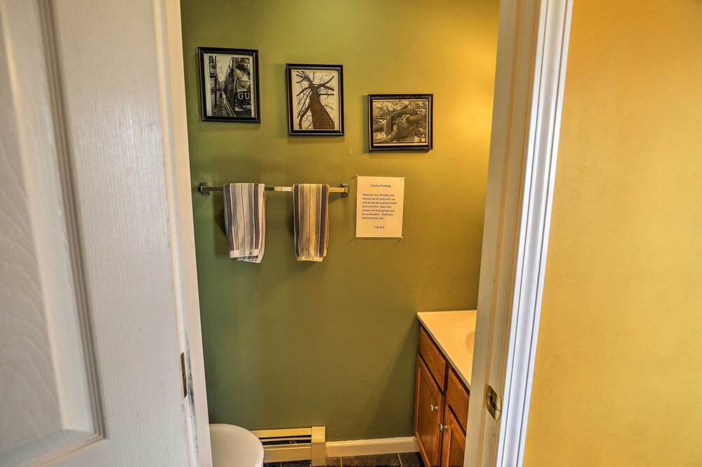 Photo of Bathroom in Burdett