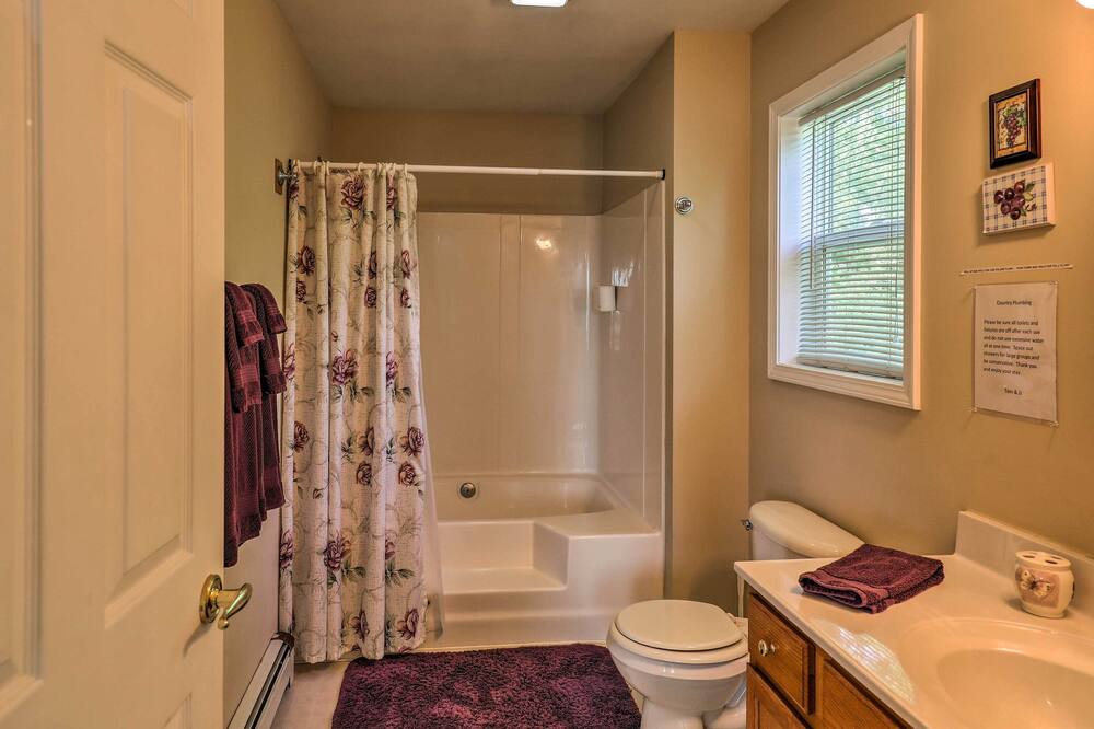 Photo of Bathroom in Burdett