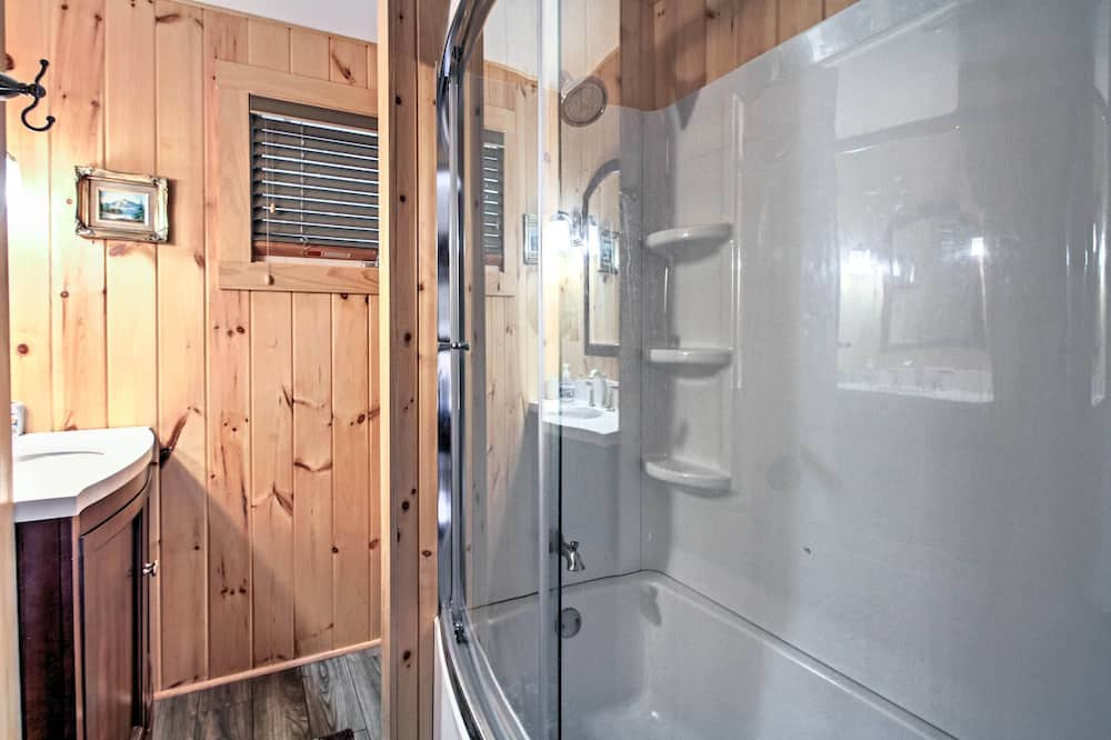 Photo of Bathroom in Woodsville