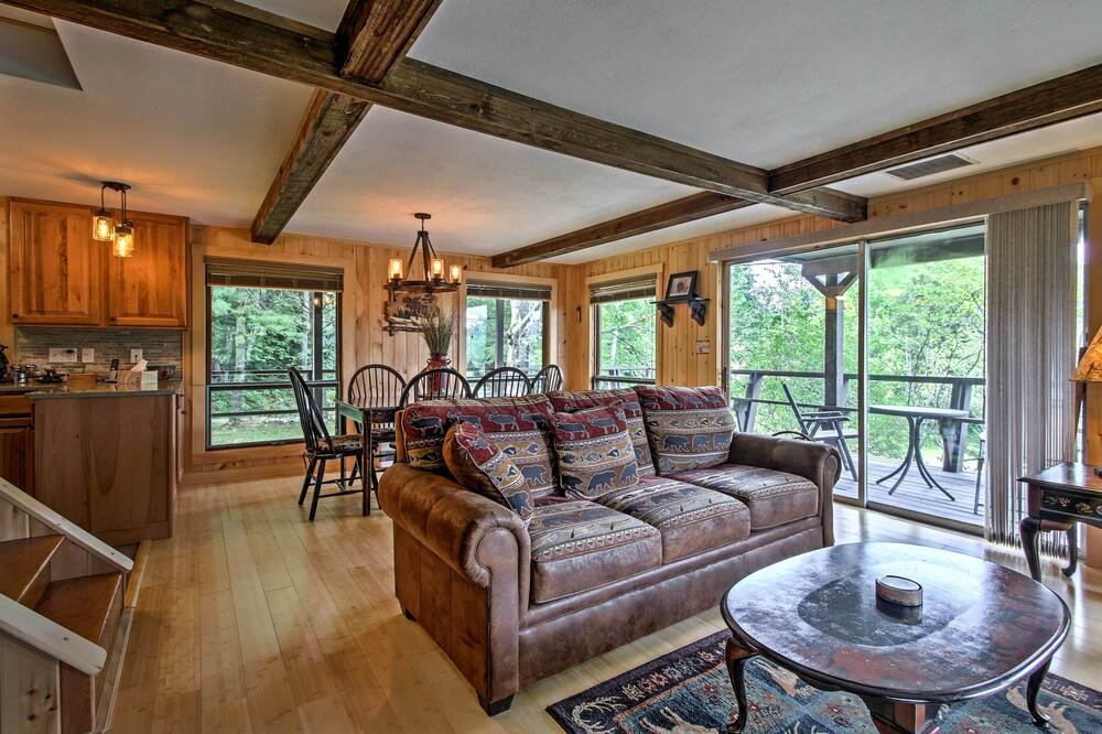 Photo of Livingroom in Woodsville