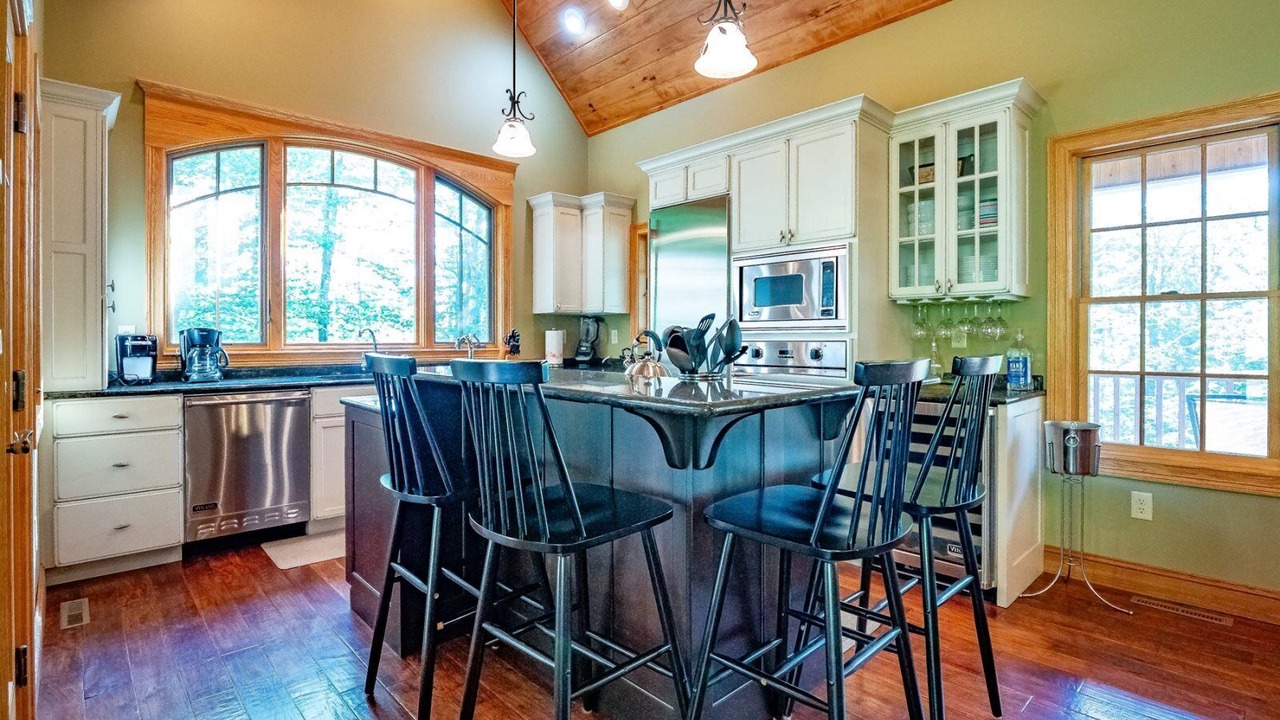 Photo of Kitchen in Old Timberline