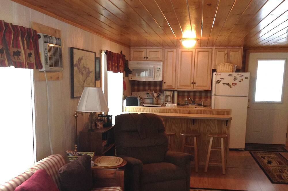 Photo of Bedroom in Lake Arrowhead