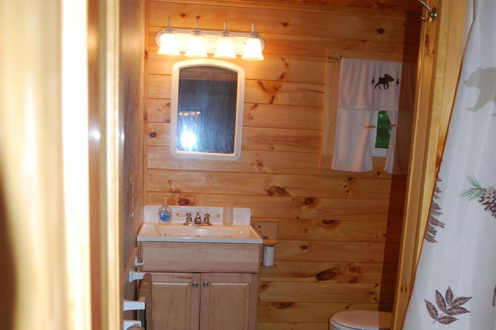 Photo of Bathroom in Lake Arrowhead