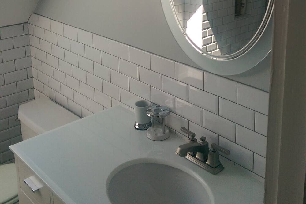Photo of Bathroom in Hollowville
