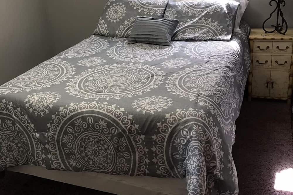 Photo of Bedroom in Castleton