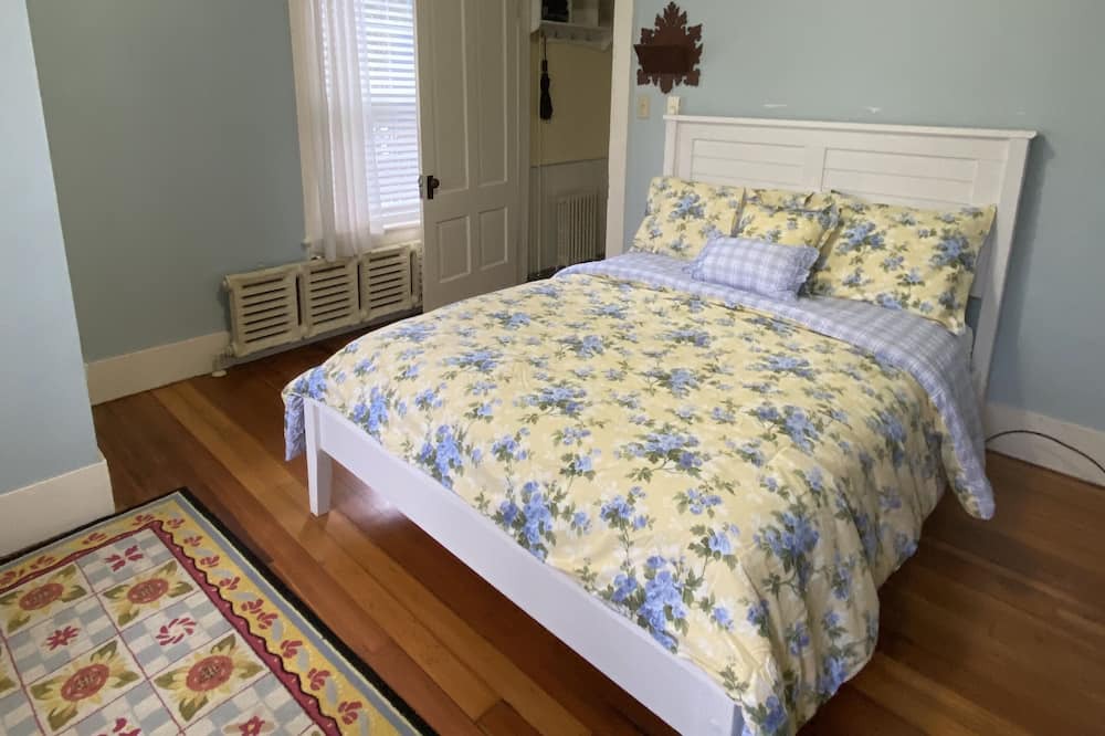 Photo of Bedroom in Greenfield