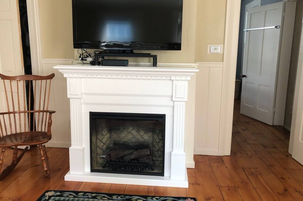 Photo of Bedroom in Greenfield