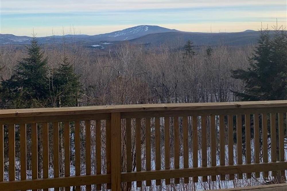 Photo of Patio Balcony in Bromley Mountain