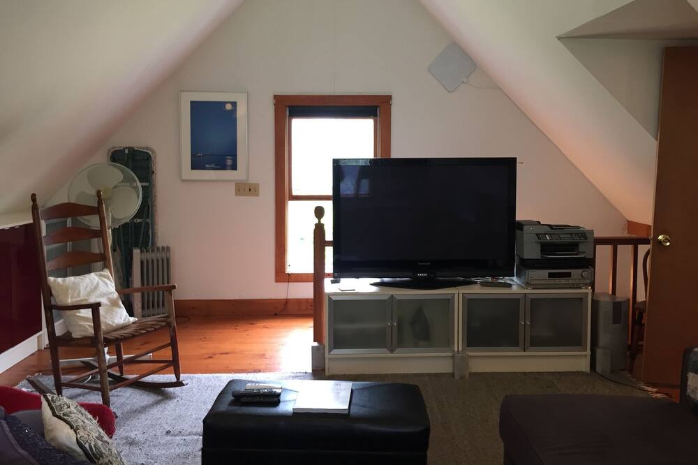 Photo of Bedroom in Pemaquid Beach