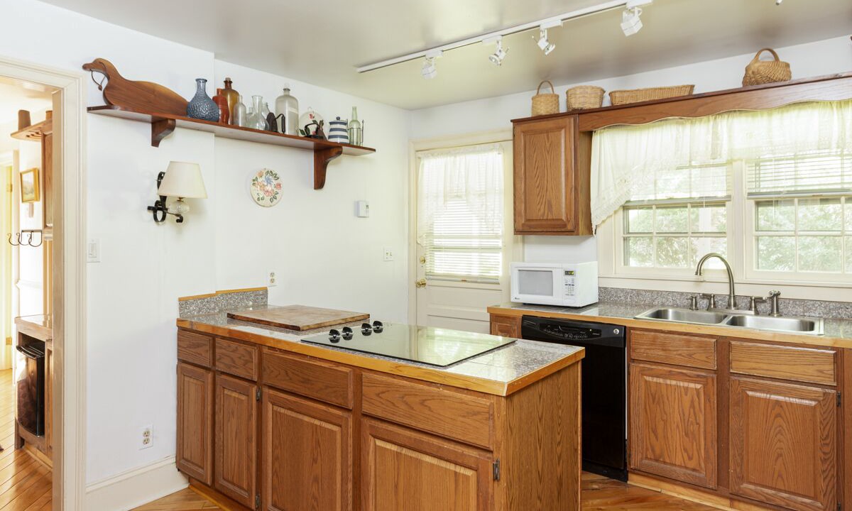 Photo of Kitchen in Warm Springs