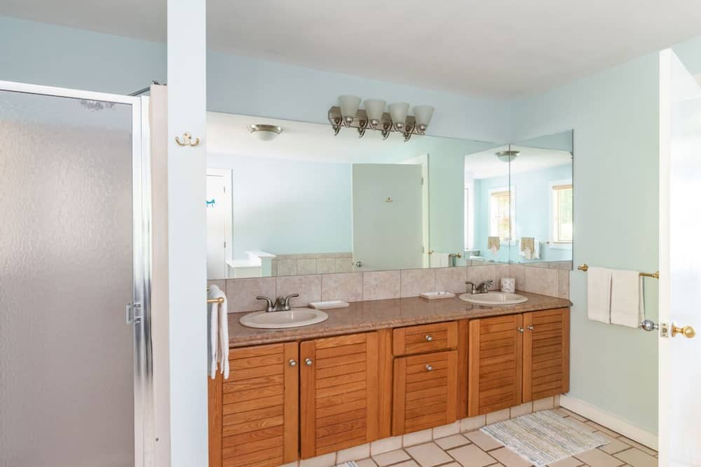 Photo of Bathroom in Moultonborough