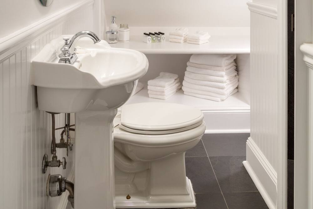 Photo of Bathroom in Village of Southampton