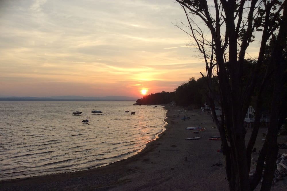 Photo of Others in Malletts Bay