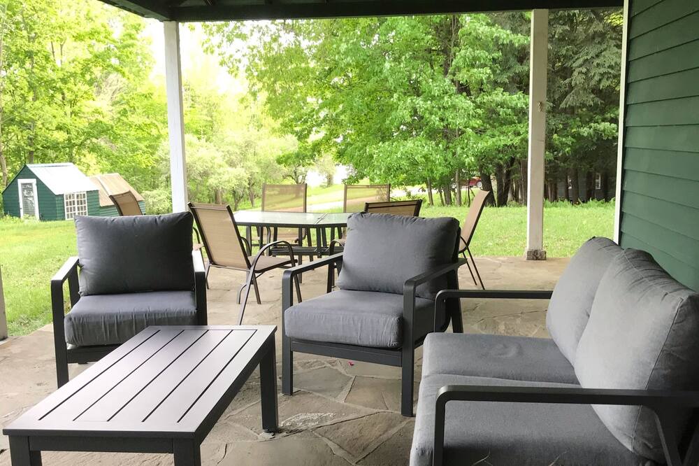 Photo of Patio Balcony in Cooperstown - Otsego Lake