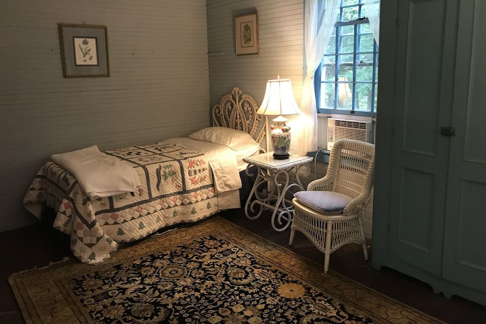 Photo of Bathroom in Cooperstown - Otsego Lake