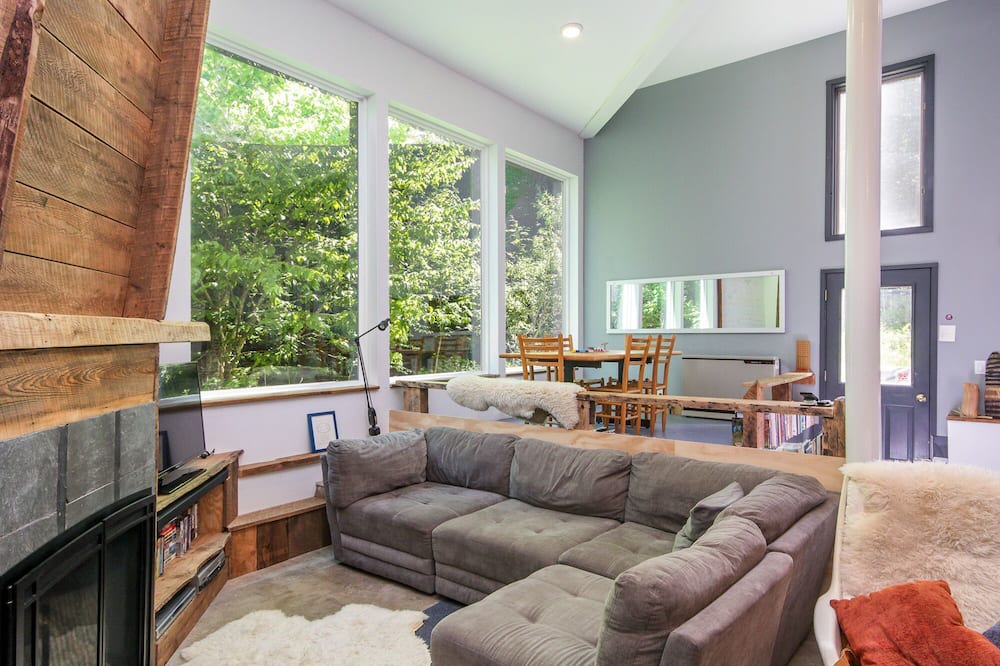 Photo of Livingroom in Bolton Valley