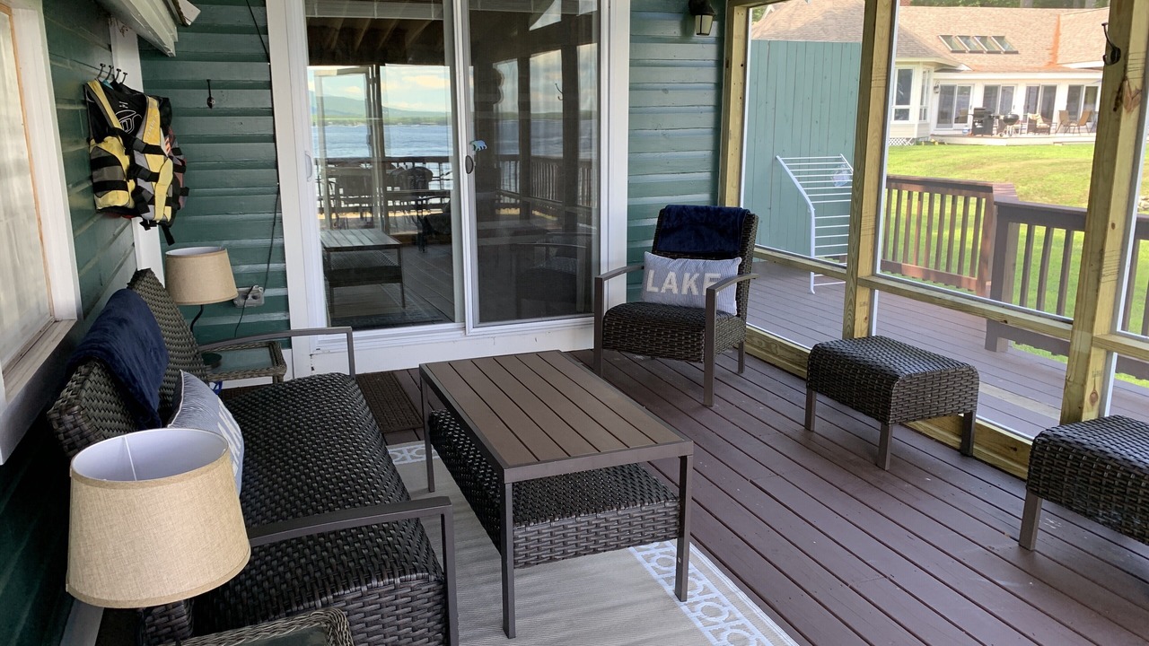Photo of Patio Balcony in Center Ossipee