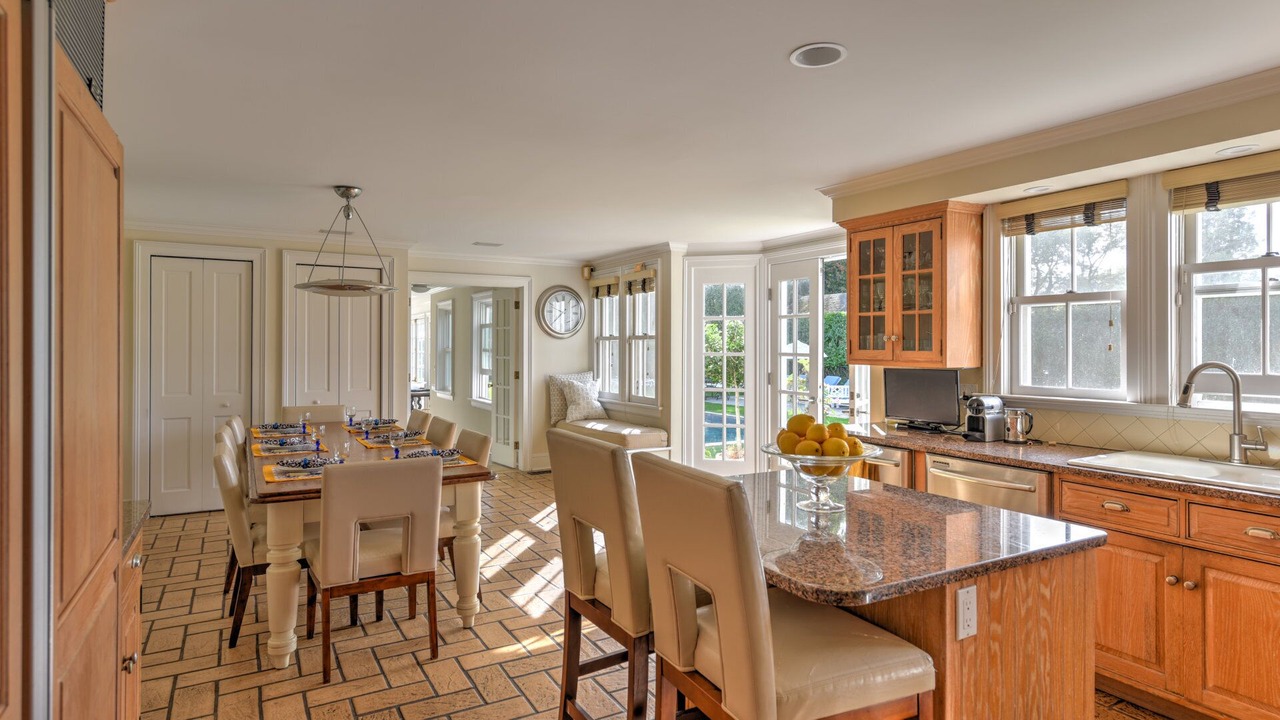 Photo of Kitchen in Village of Southampton