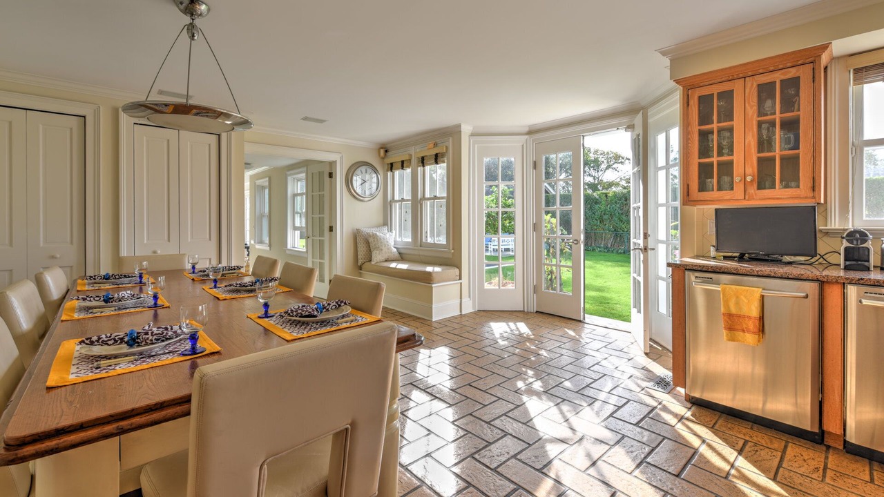 Photo of Kitchen in Village of Southampton