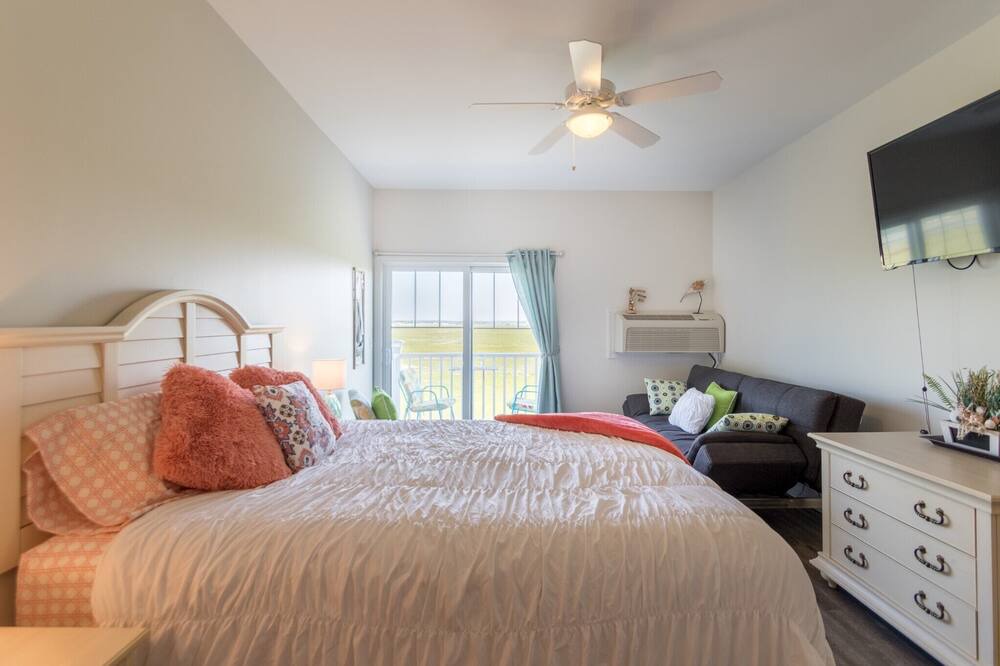 Photo of Bedroom in Seabrook