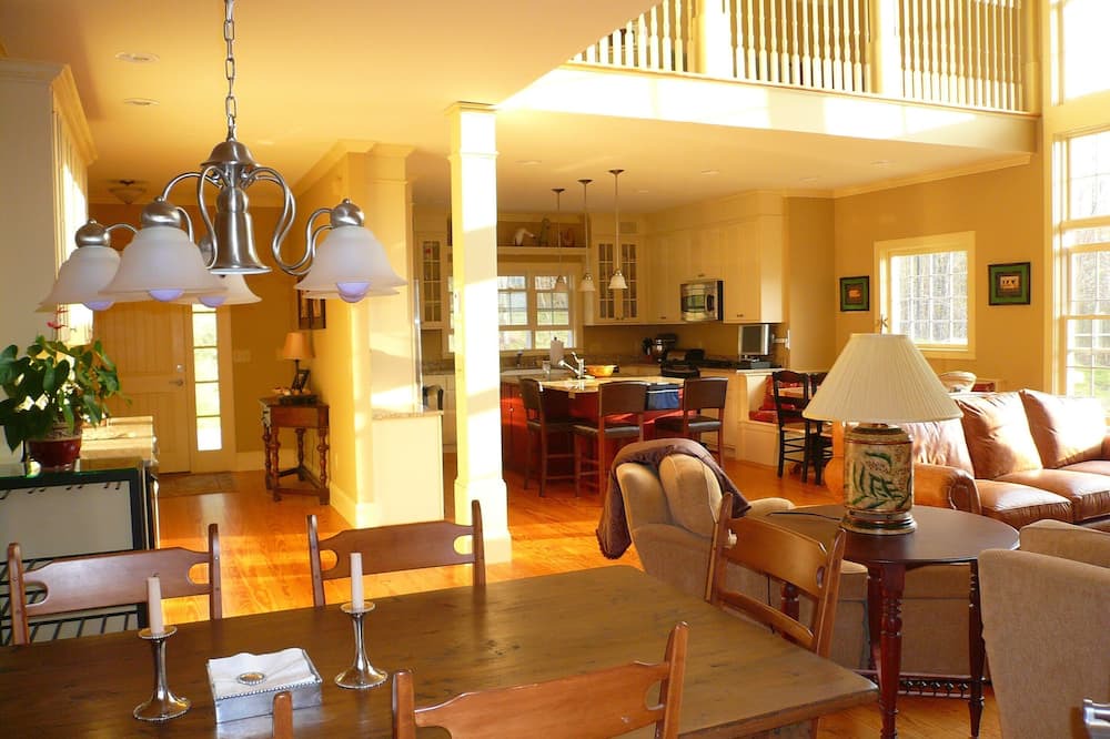 Photo of Livingroom in East Dorset