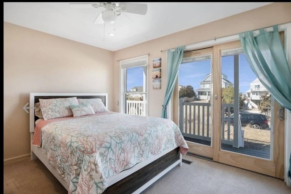 Photo of Bedroom in West Hampton Dunes