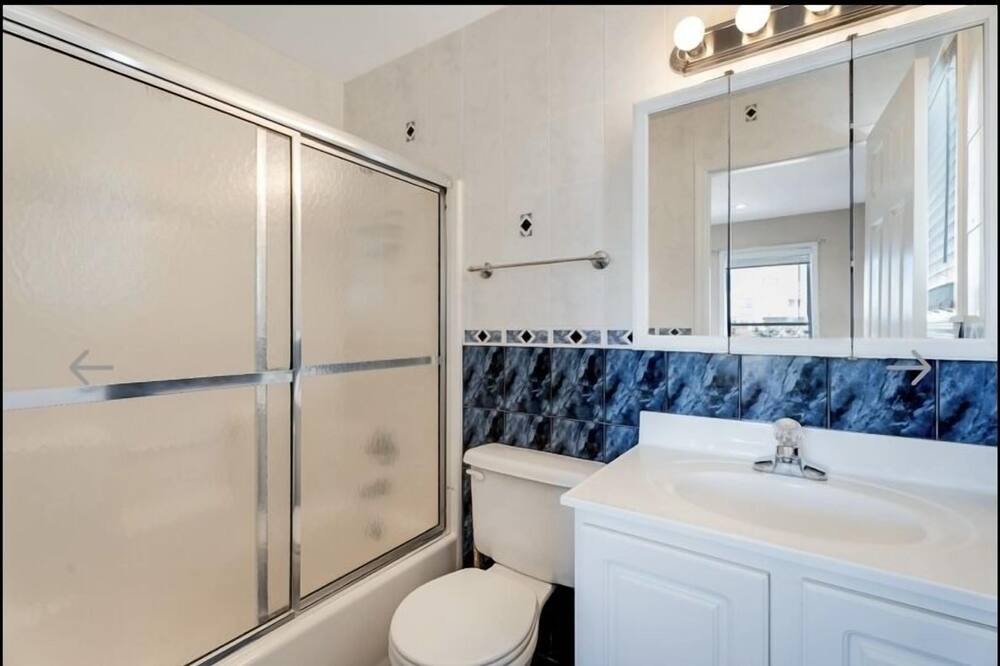 Photo of Bathroom in West Hampton Dunes
