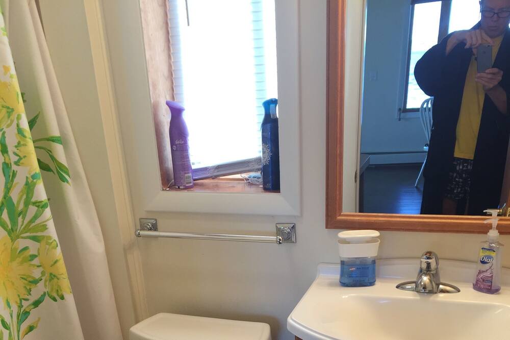 Photo of Bathroom in Niobe