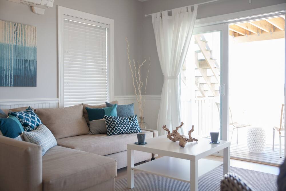 Photo of Livingroom in Salisbury Beach