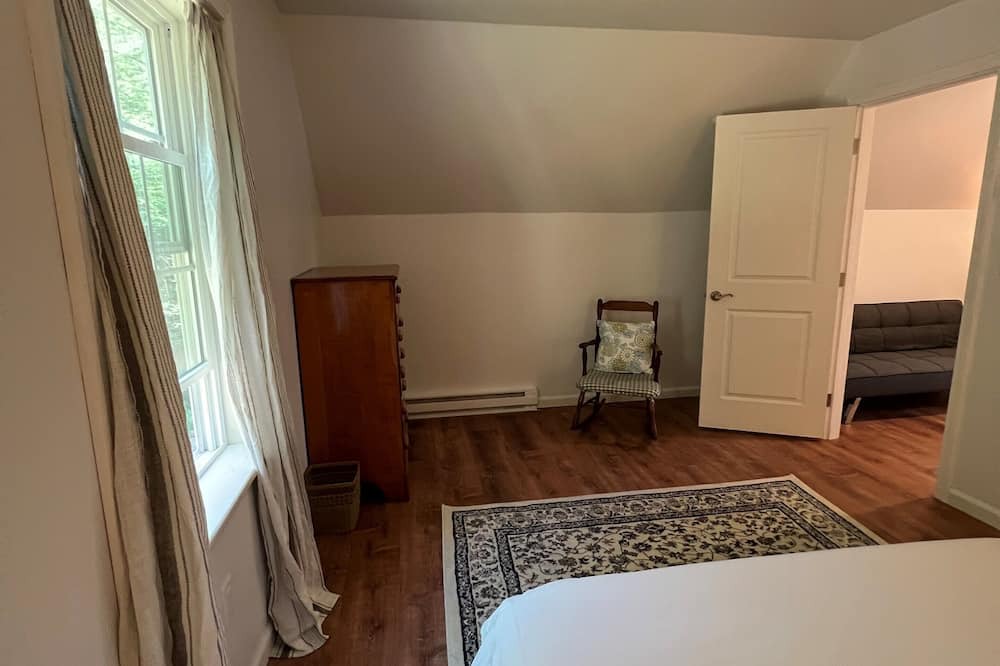 Photo of Bedroom in Glover