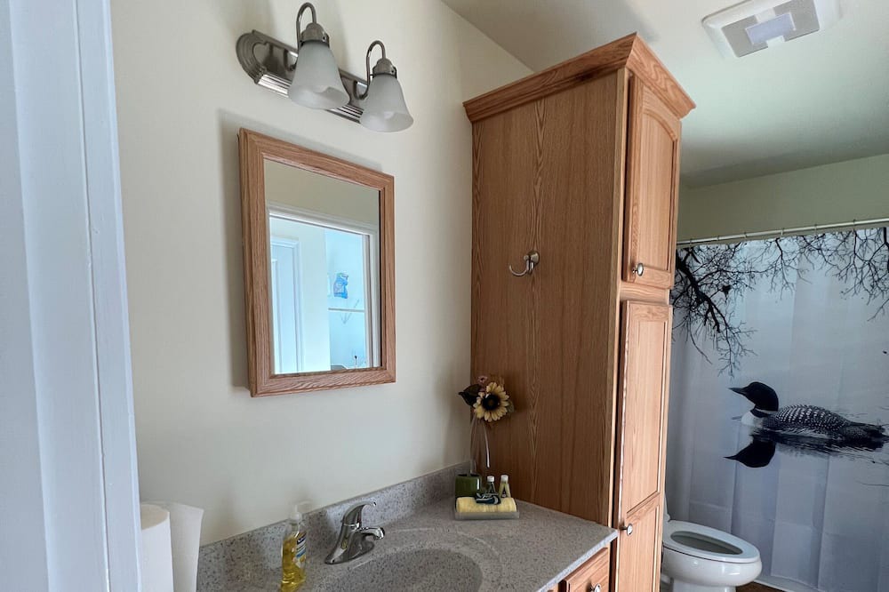 Photo of Bathroom in Glover