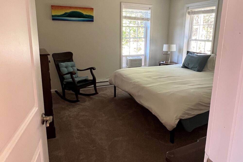 Photo of Bedroom in Glover