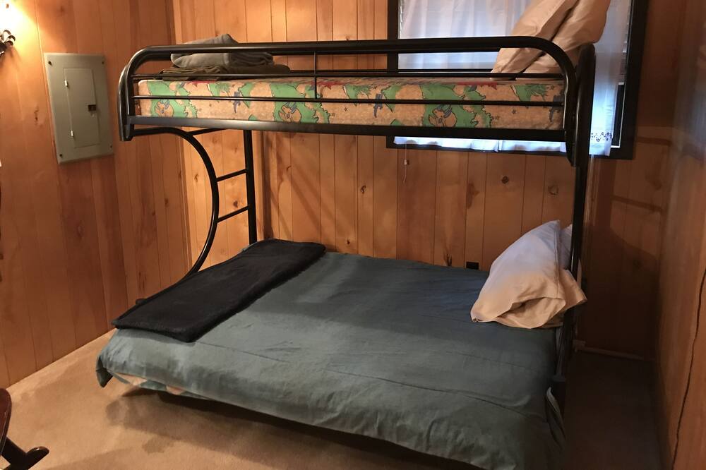 Photo of Bedroom in Kirby