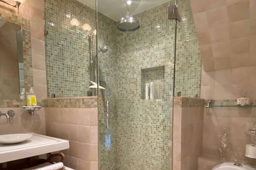 Photo of Bathroom in Mattituck