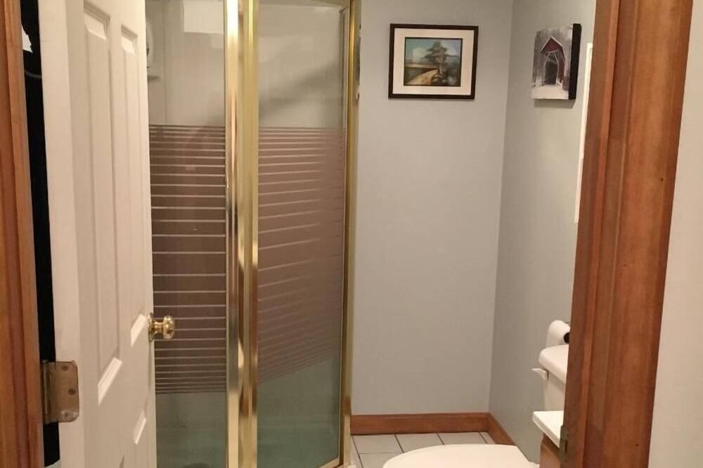 Photo of Bathroom in Errol