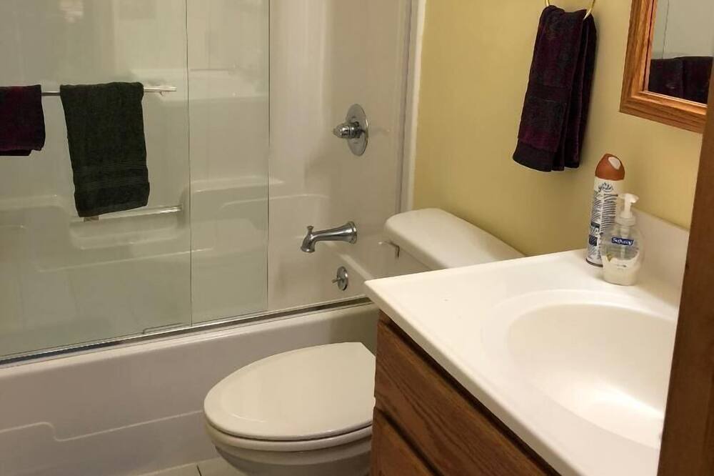 Photo of Bathroom in Errol